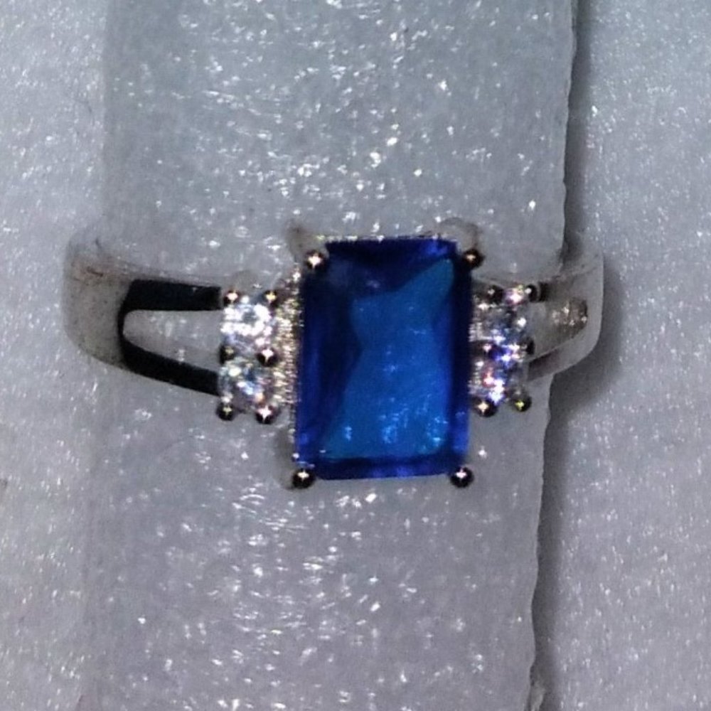 Luxury Princess Cut Genuine Blue CZ Ring in White Gold Plated – Size 7
